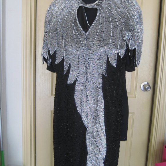 Gown - Picture 1 of 1